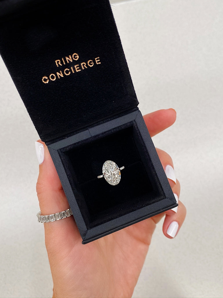 Set Of Diamond Gemstone Beautiful Wedding Engagement Rings Stock Photo -  Download Image Now - iStock