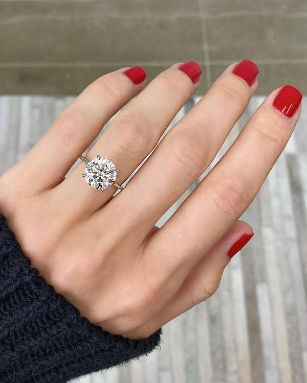 5 Minimal Engagement Rings That Prove Simple Is Striking