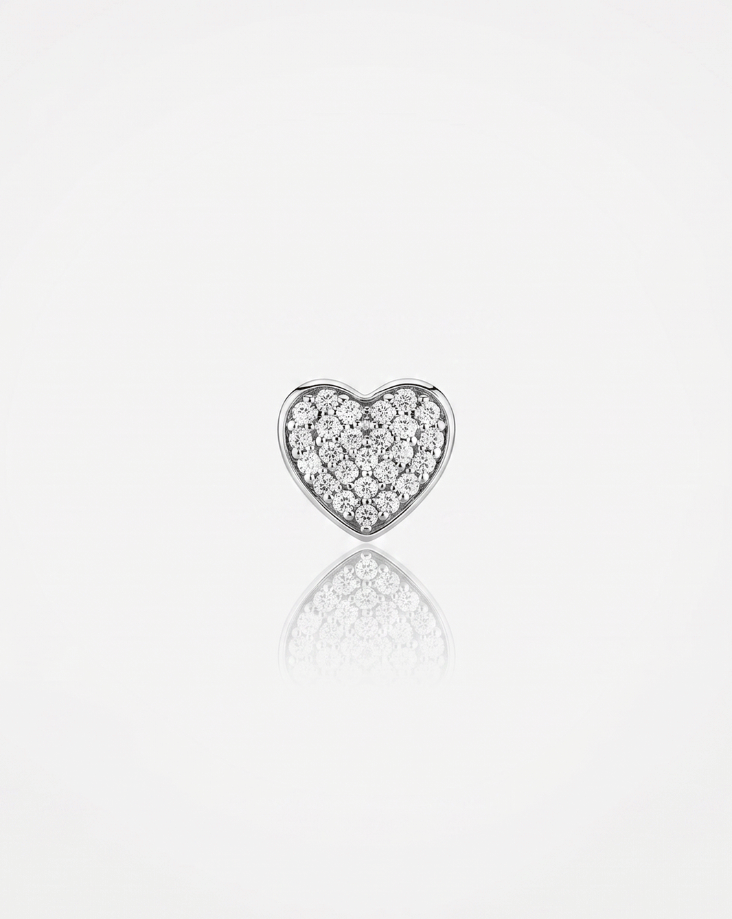 Reversible Pavé Diamond Heart Bead
gif 