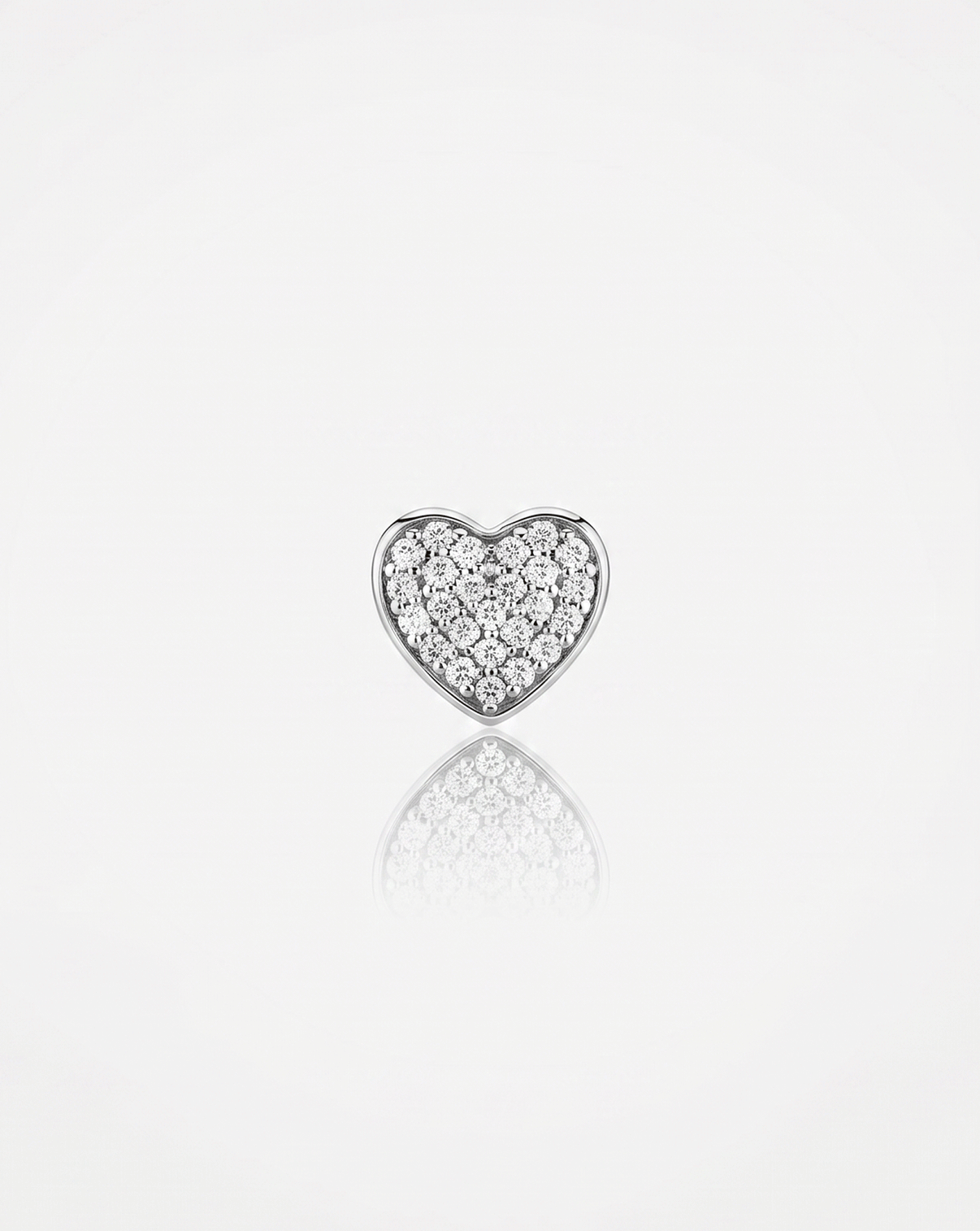 Reversible Pavé Diamond Heart Bead
gif 