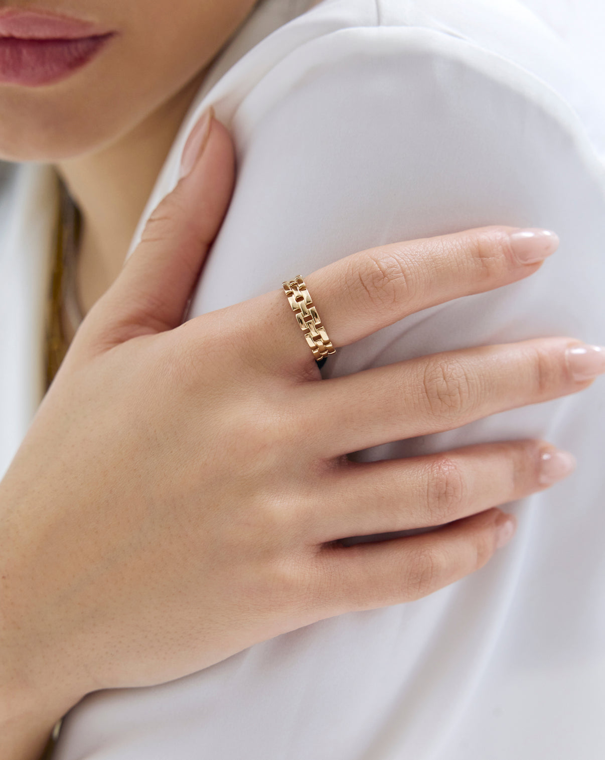 on-model image of chain ring in yellow gold
