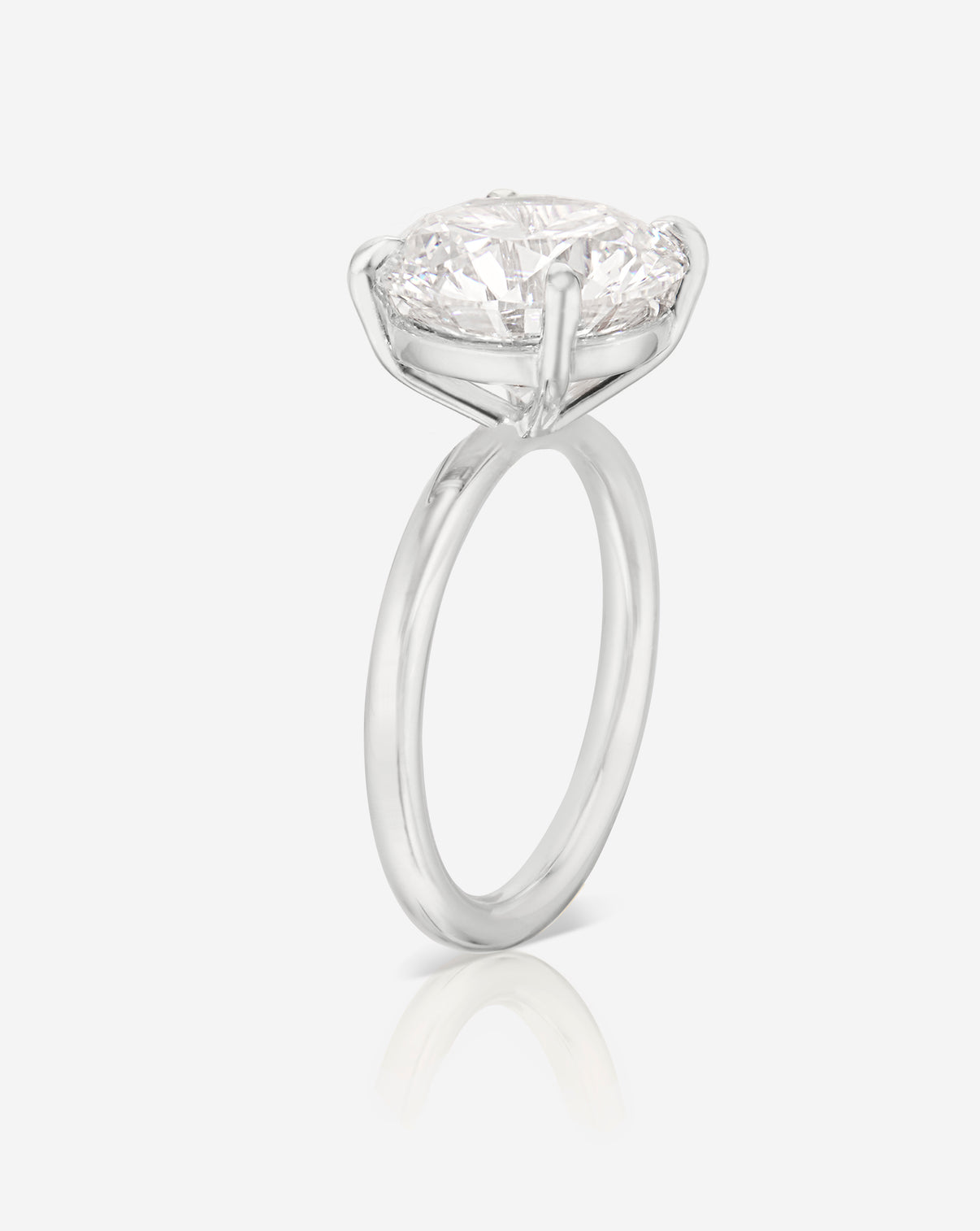 Round Lab Diamond in Cloud Solitaire Hidden Halo side view