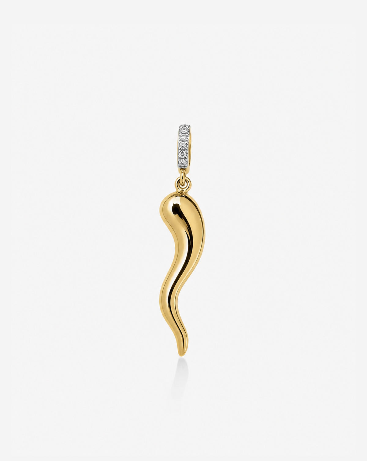 Cornicello charm pendant in 14K Yellow Gold and diamond clasp detail