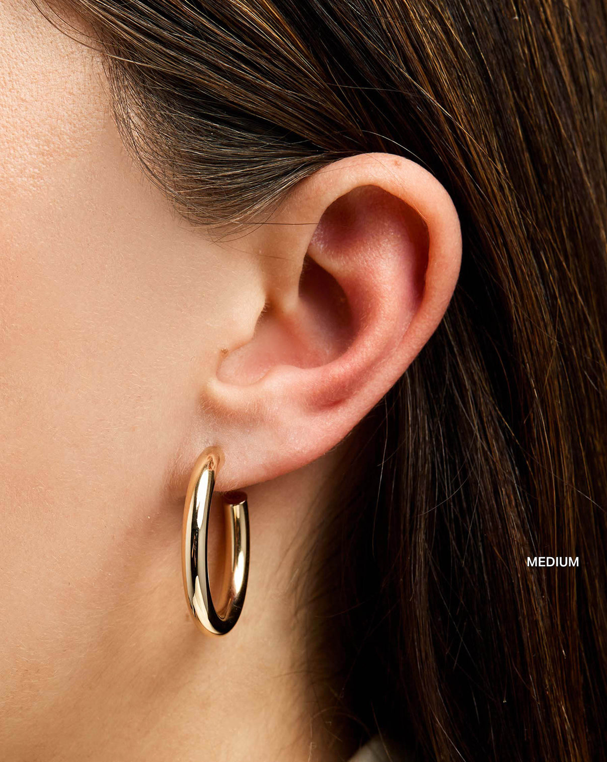 on-model close up medium hoop global