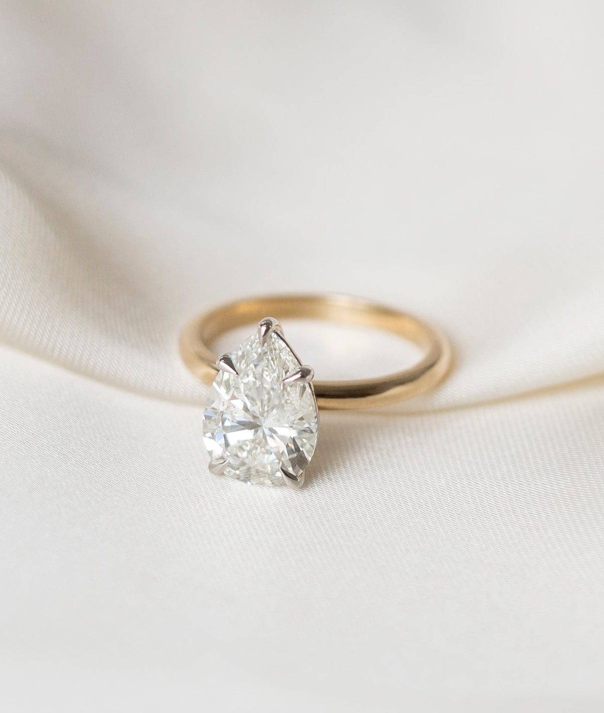 RC Solitaire Pear YG 40677149638744