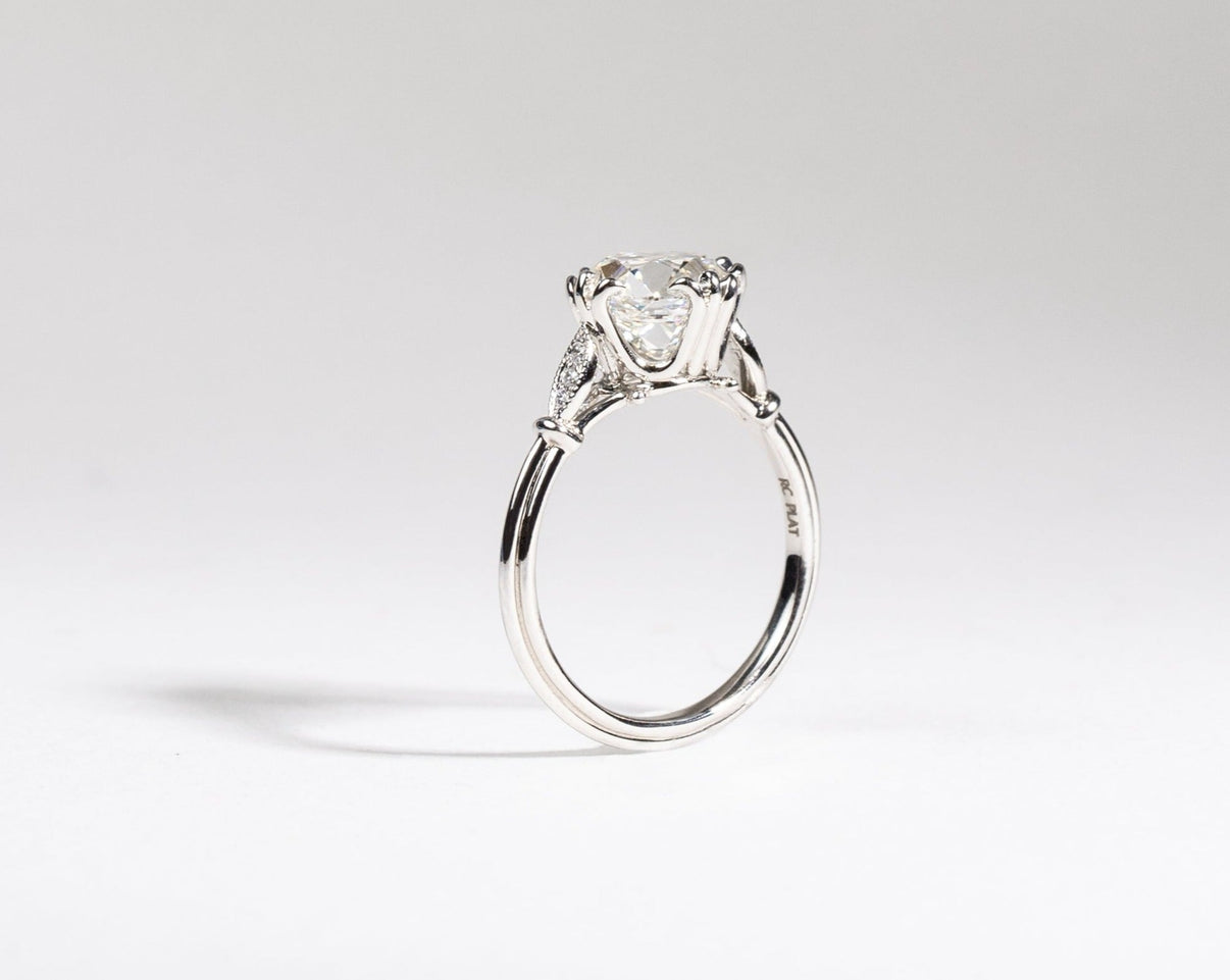 Signature Antique Round PLT 40675277439064