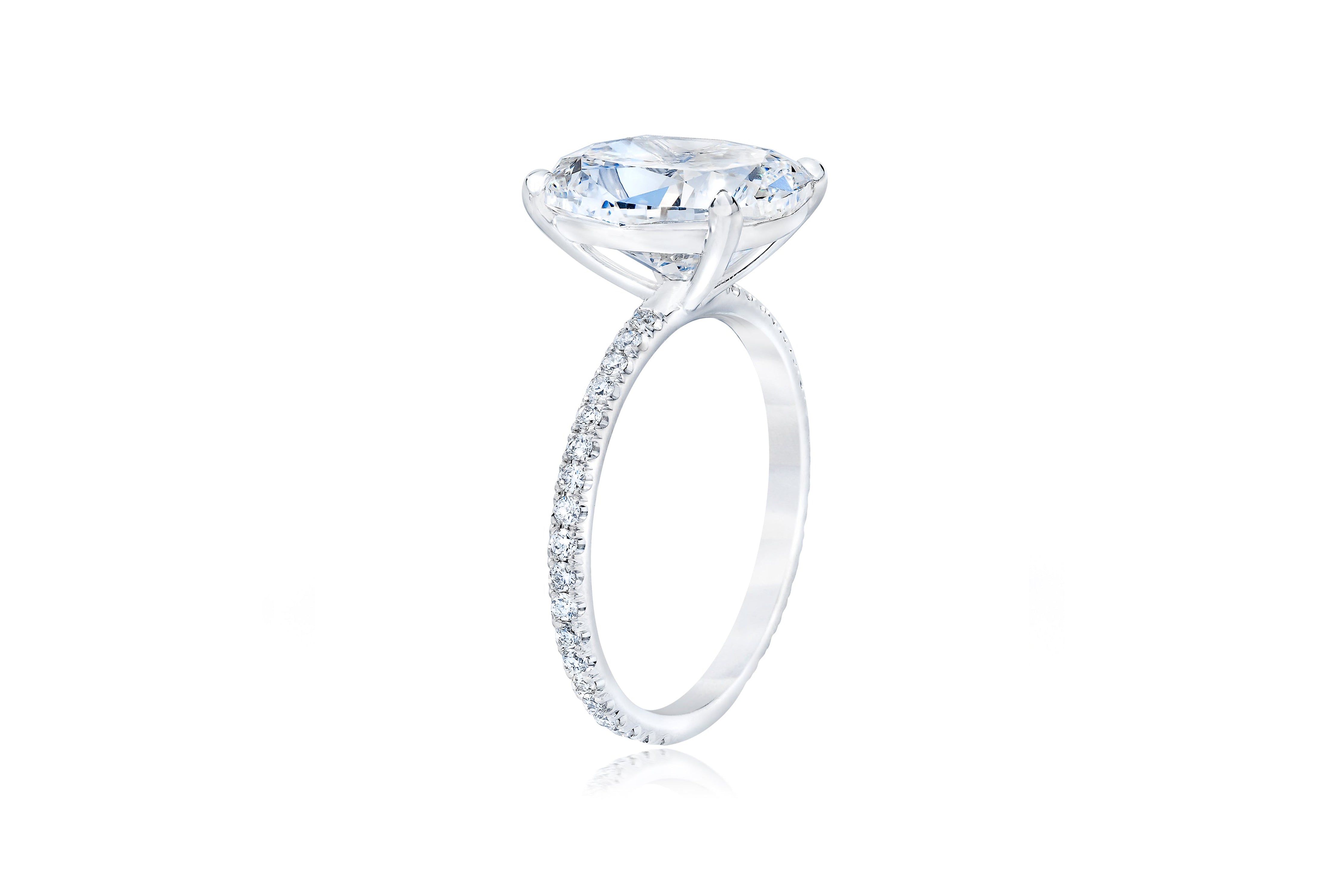 Whisper Thin Pave Oval PLT 40675118547032