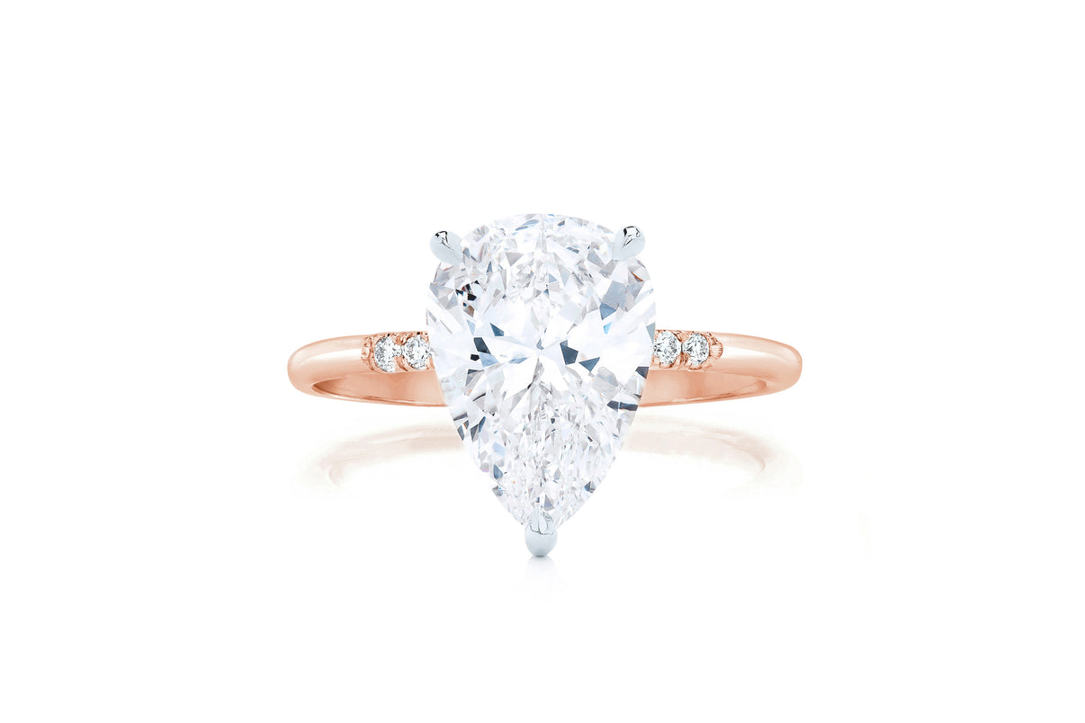 Whisper Thin Trio Pear RG 40677658525784