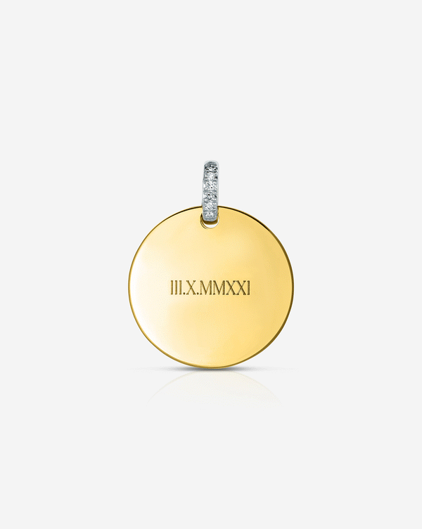 GIF of Engravable Round Pendant in Yellow Gold featuring a variety of engraving options.