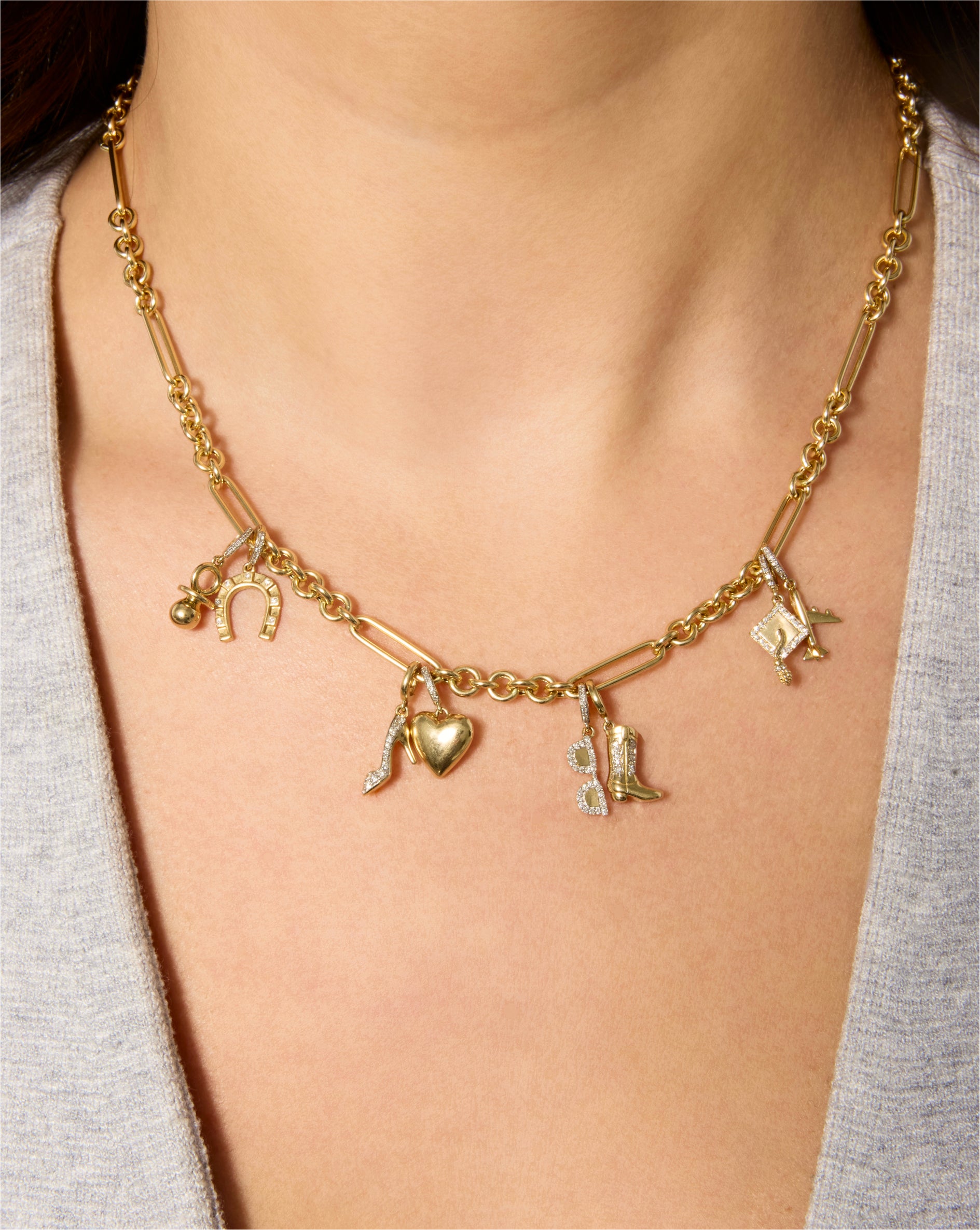 Horseshoe Charm – Ring Concierge