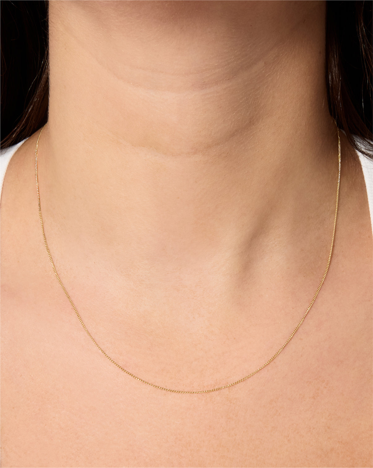 on-model image of diamond curb chain necklace GLOBAL