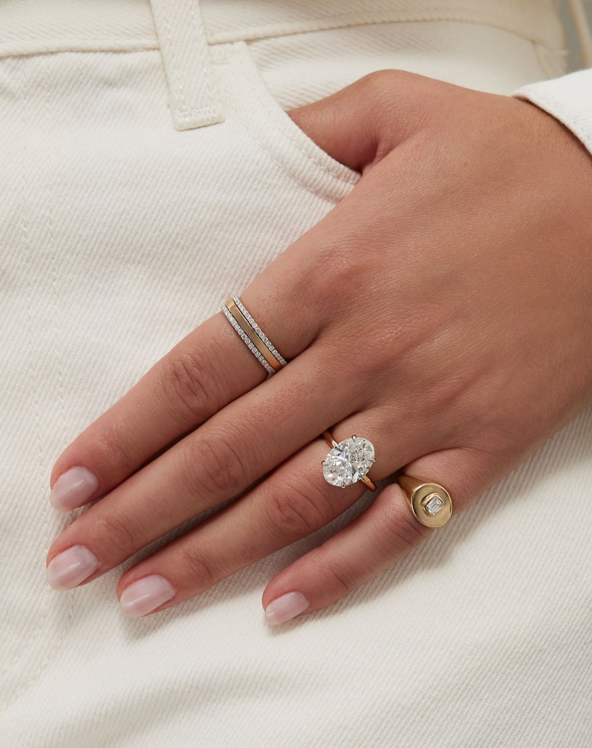 Model wearing 5 rings GLOBAL