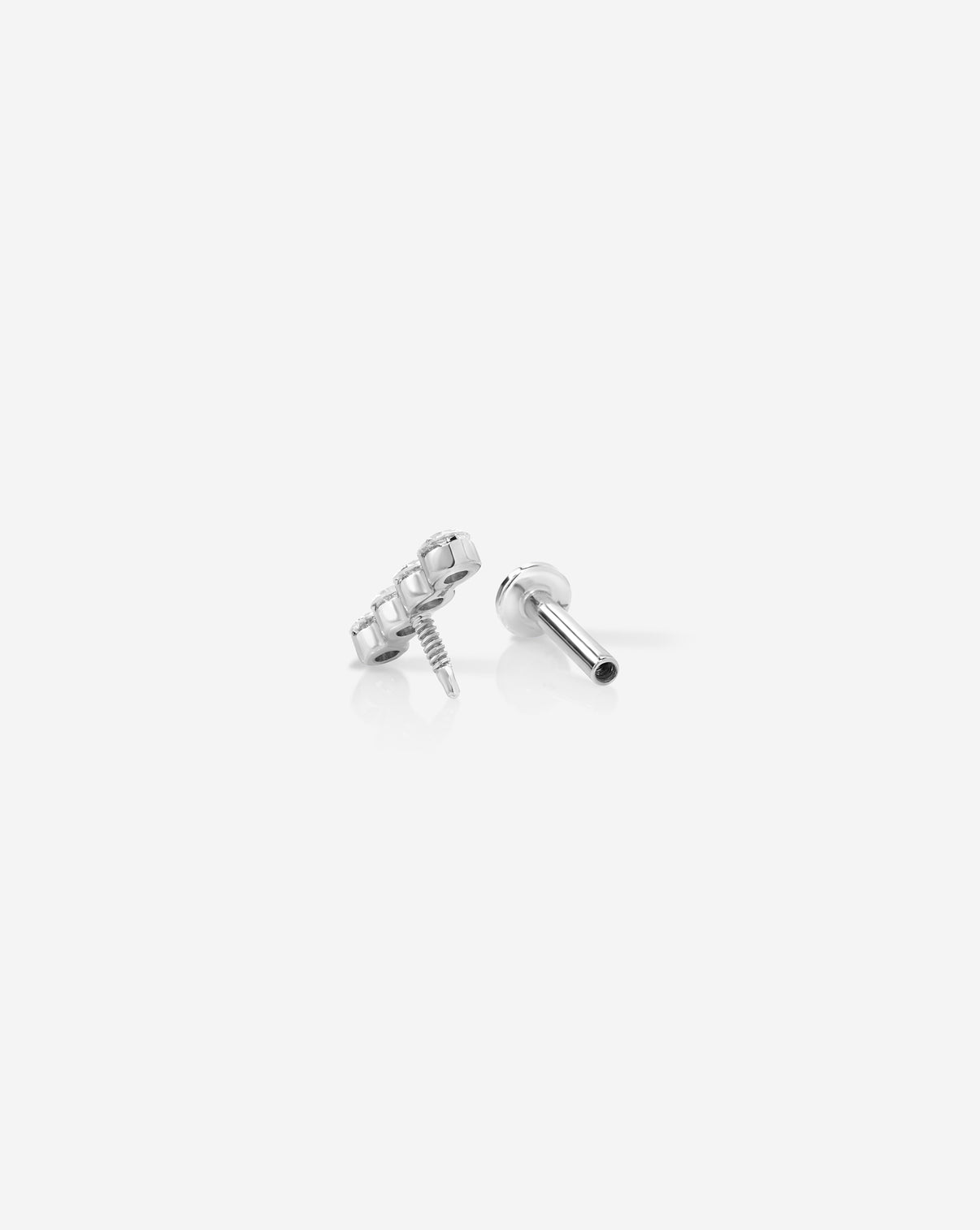 4 diamond row Flatback Earring White Gold back detail