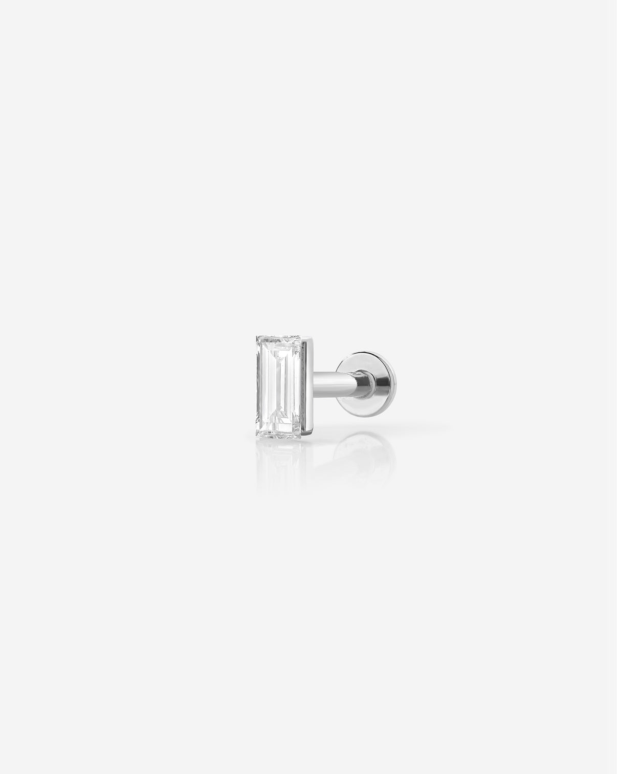 Emerald Diamond Flatback Earring White Gold front detail