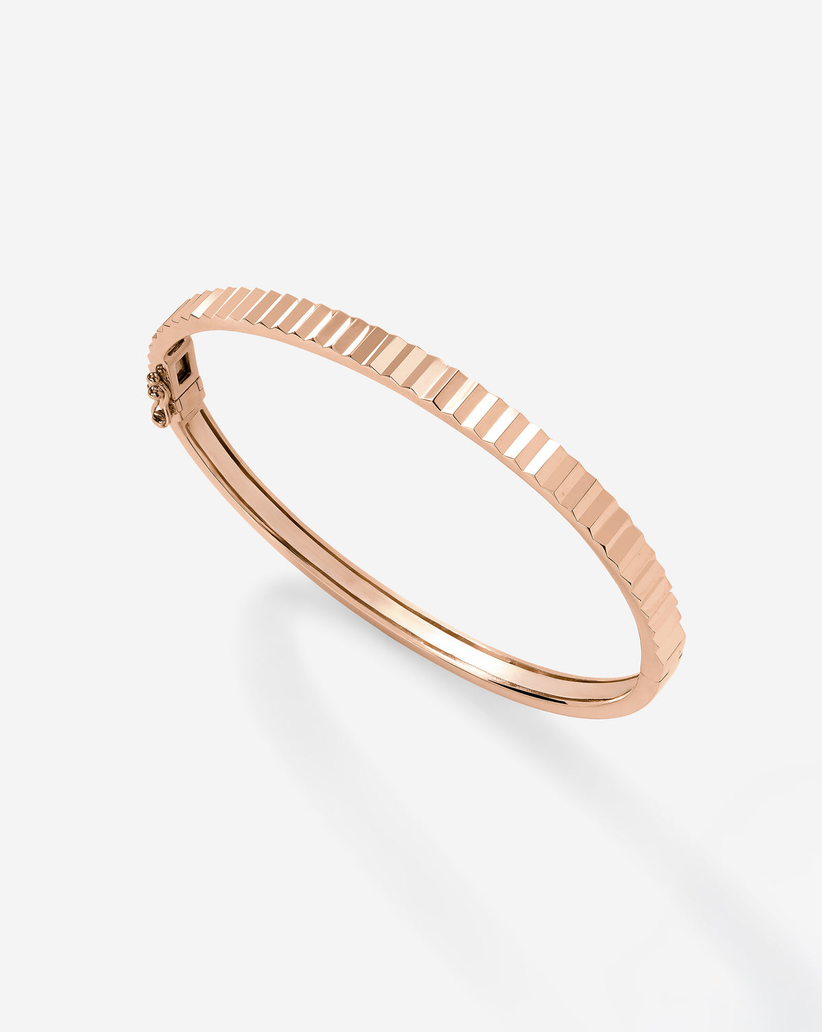 Classic 4mm Fluted Rose Gold Bangle product shot side view