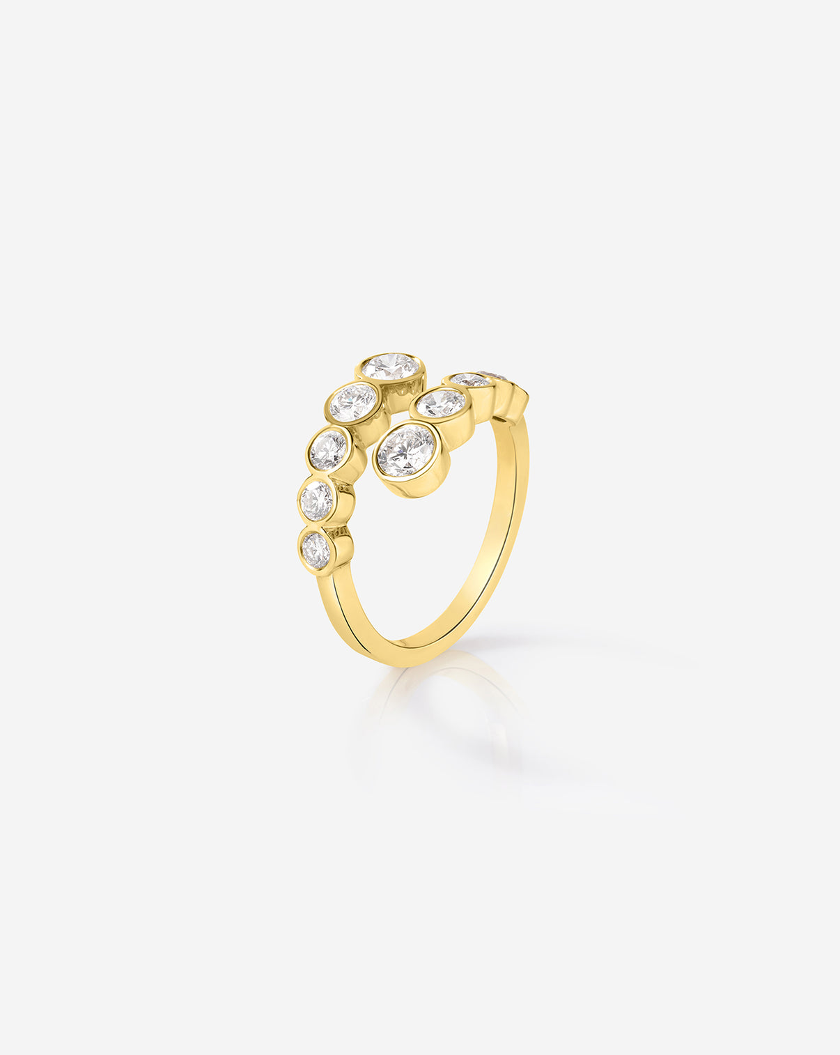 Detail view of bezel wrap ring's continuous diamond design