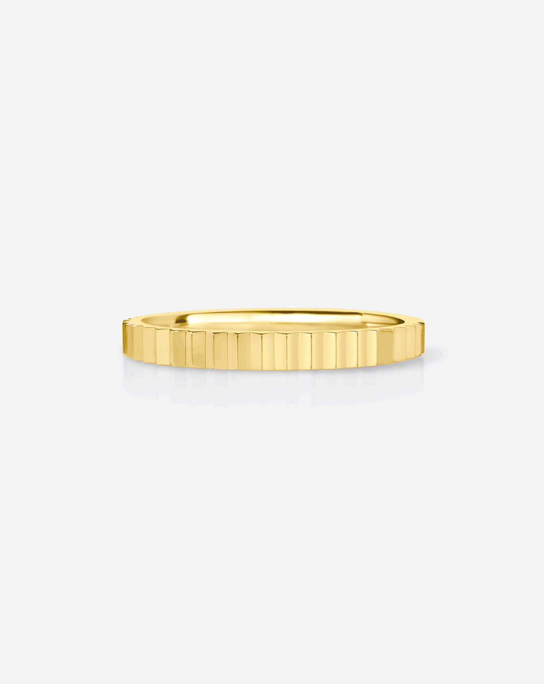 GIF showing both widths offered in the Fluted Gold Stackable Ring. 14k Yellow Gold