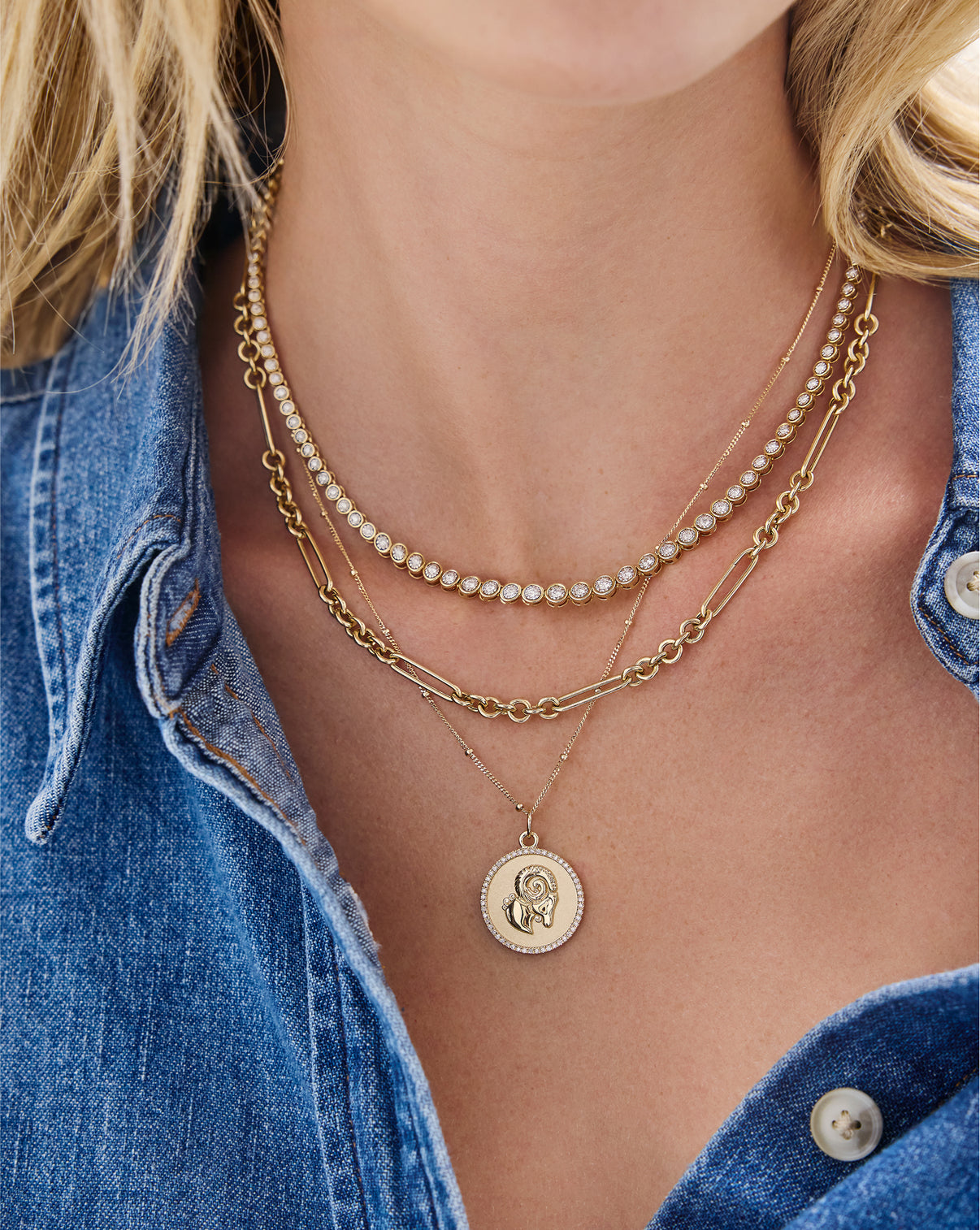 14k gold graduated bezel diamond tennis necklace with 55 graduated diamonds and bezel settings GLOBAL