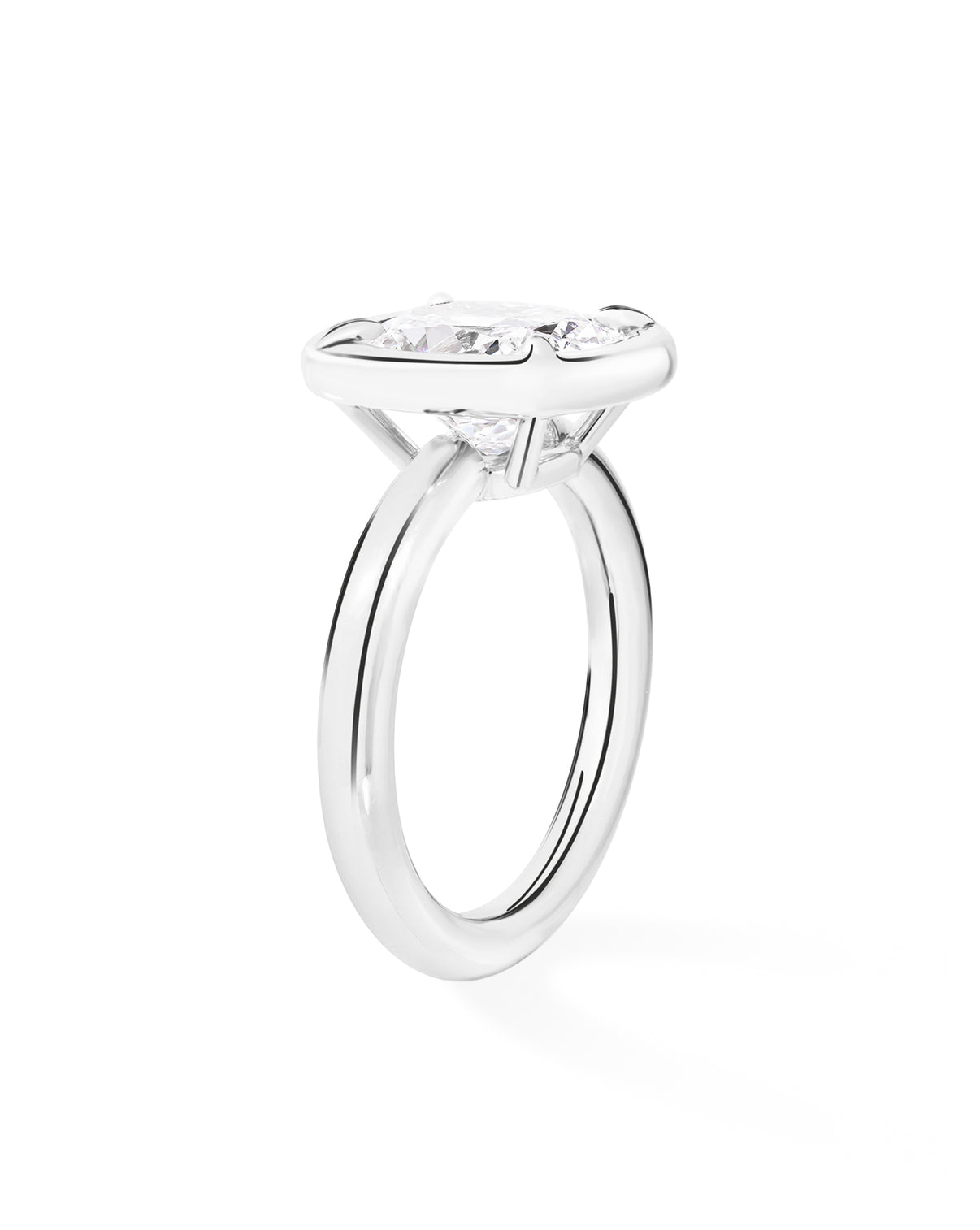 Cloud Bezel Cushion Platinum
43204251975768