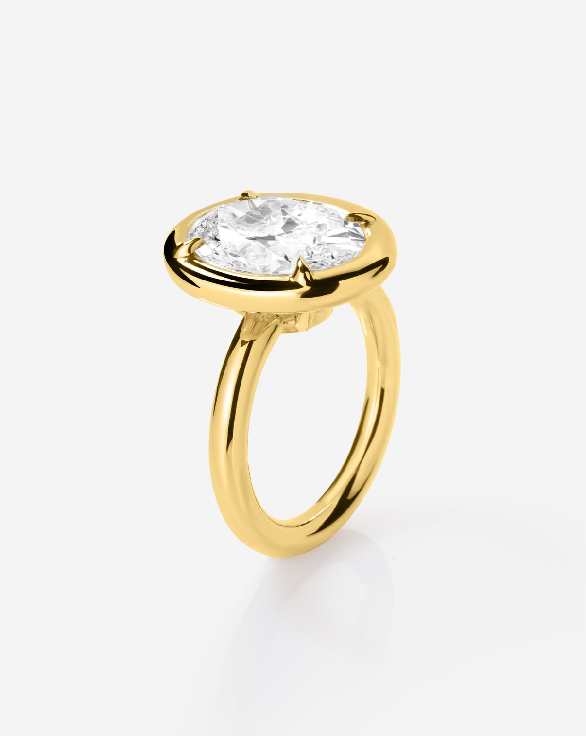 3.52 Oval Lab Diamond in Cloud Bezel in YG Side