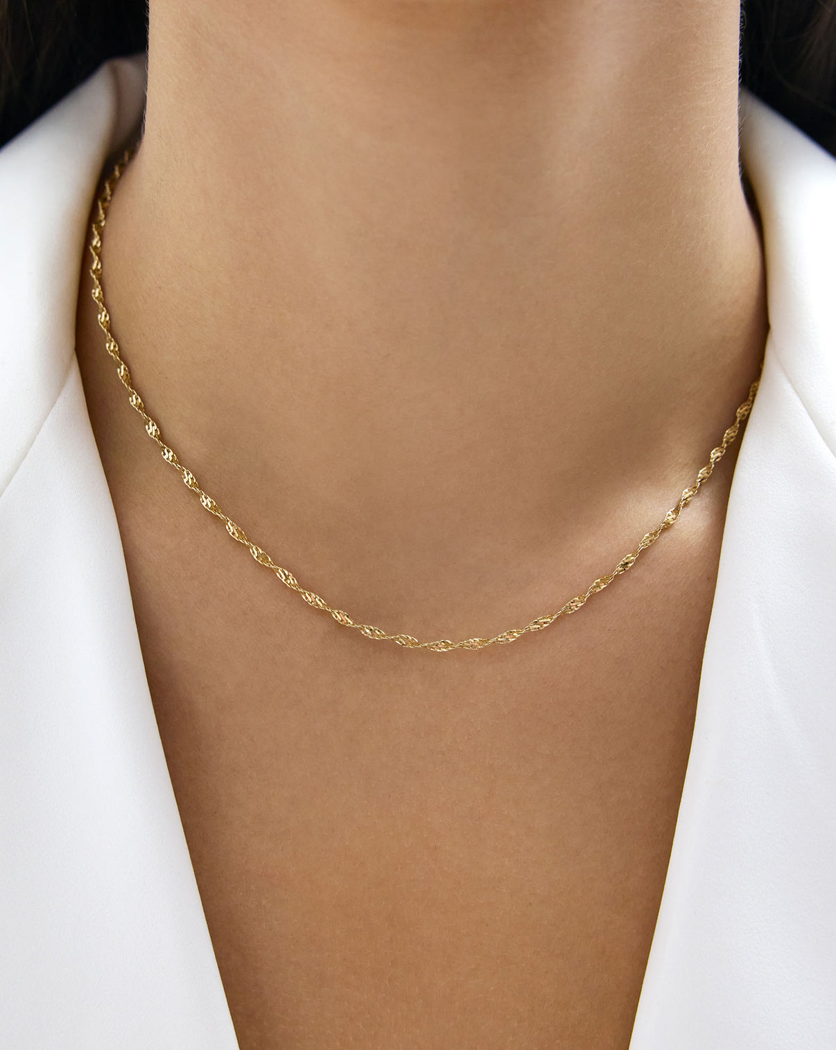 Twisted Dorica Chain Necklace on model solo