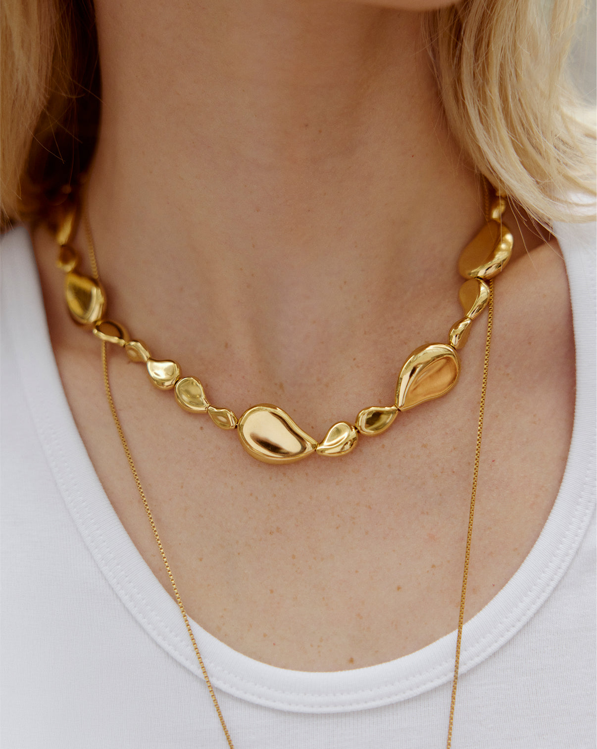 Close-up view of Forma Toggle Clasp Necklace showing the intricate chain links and toggle clasp mechanism
