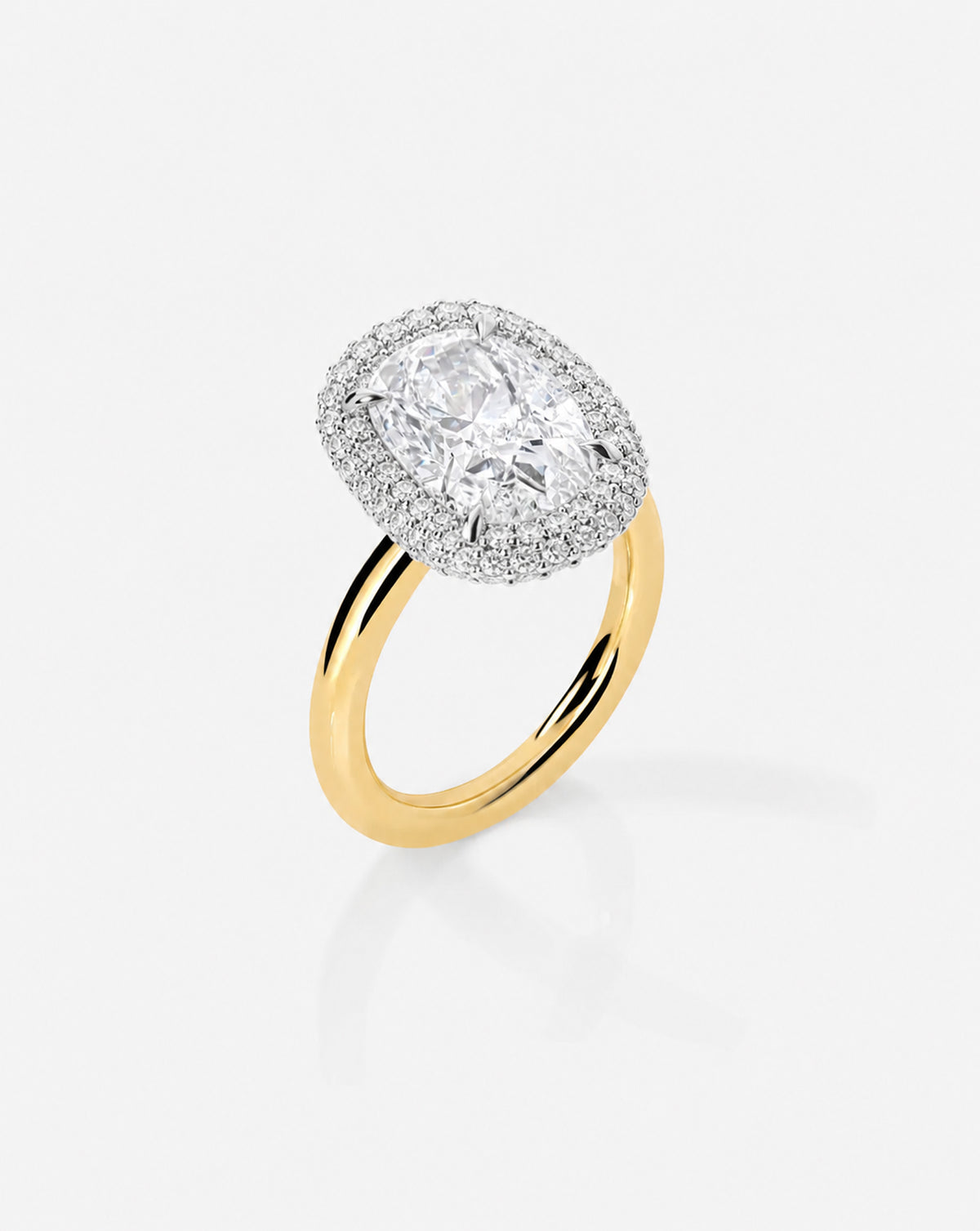 Cushion Cloud Bezel with Pavé Halo in Platinum Side View 44830239424600