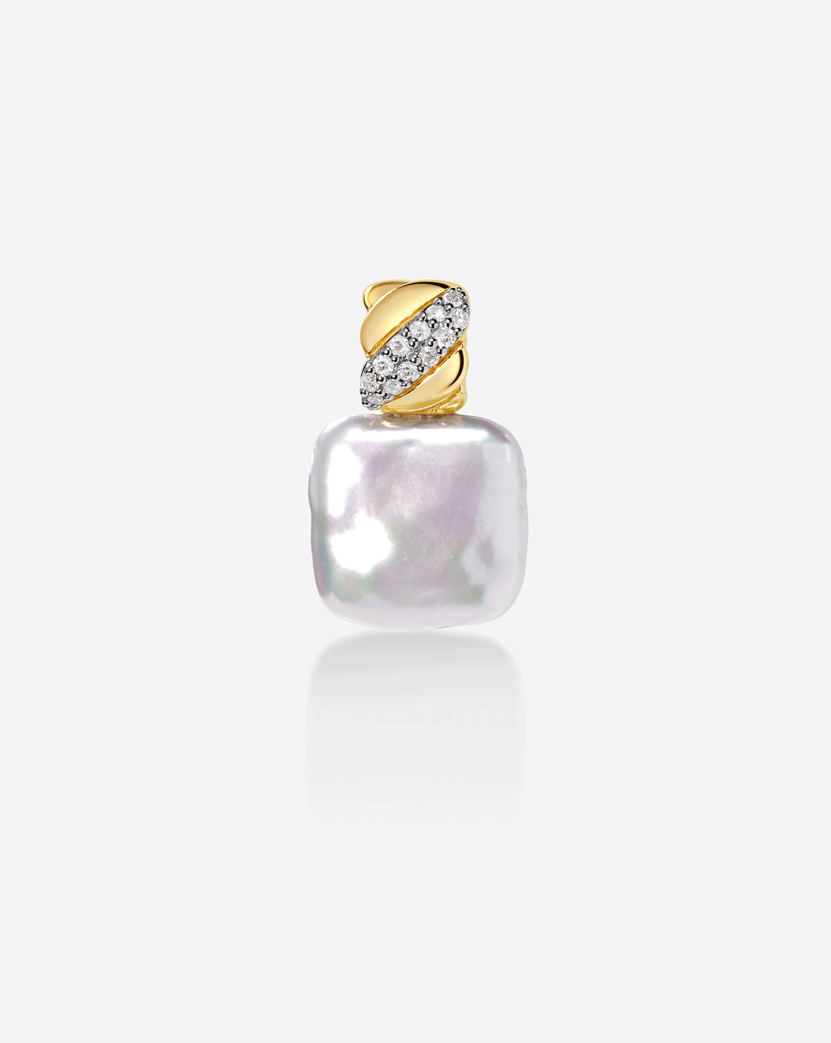 Square pearl pendant with 14k solid gold and 13 round natural diamonds.