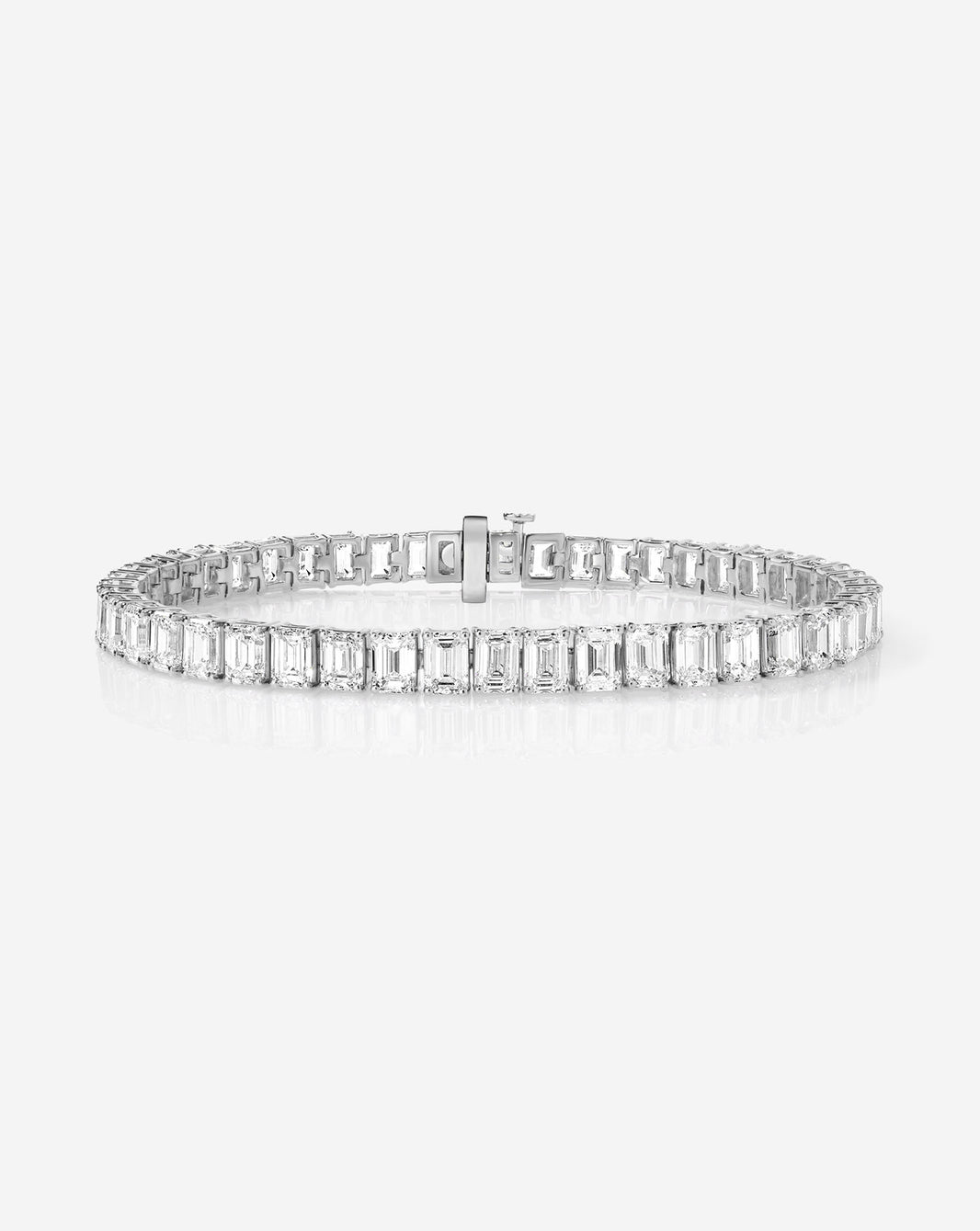 14k white gold emerald diamond tennis bracelet with 47 emerald lab diamonds
