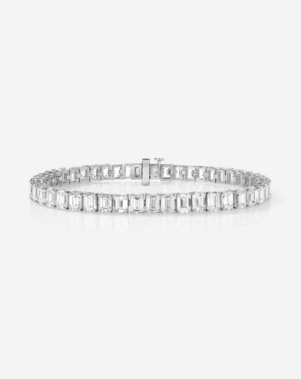 14k white gold emerald diamond tennis bracelet with 47 emerald lab diamonds
