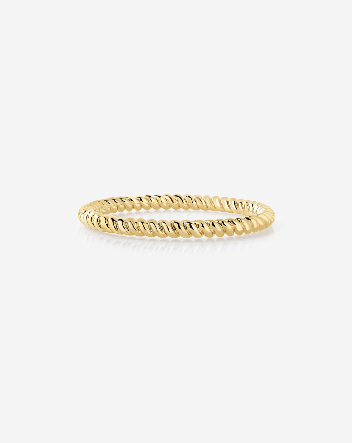 Front view of the 14k Yellow Gold Classic Twisted ring. 14k Yellow gold