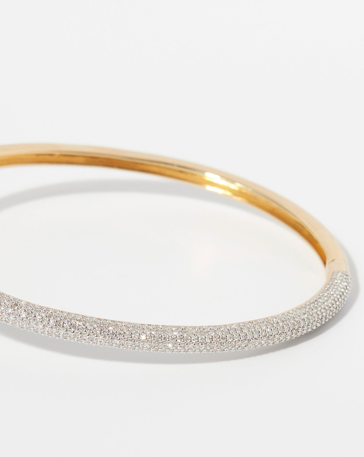 Pavé Diamond Stackable Gold Cloud Bangle- Slim detail shot