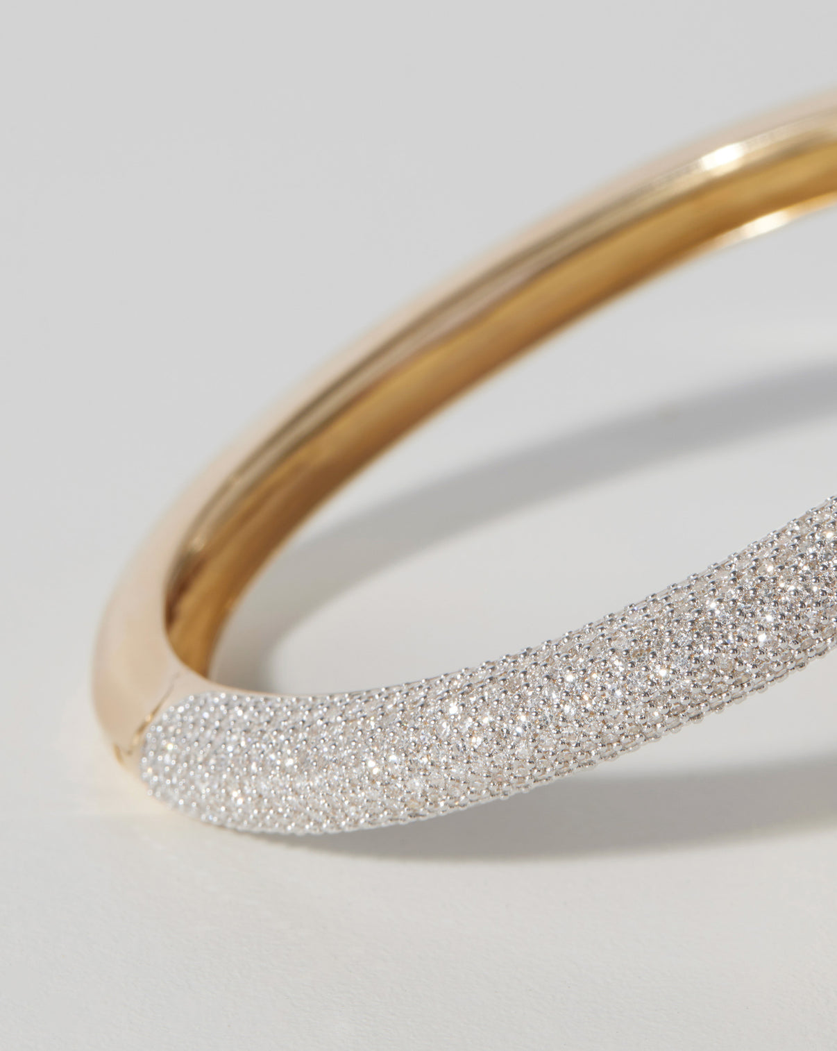 Pavé Diamond Stackable Gold Cloud Bangle- Classic detail shot