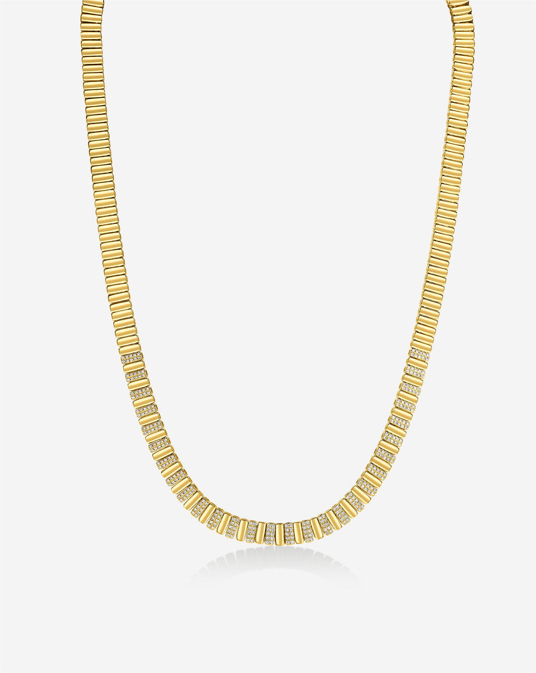 Ribbed style necklace with diamonds still image