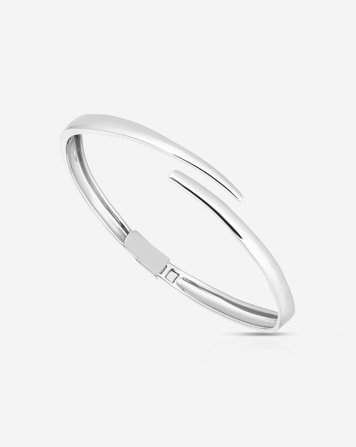 Ring Concierge Bracelets 14k White Gold / 15 cm Open Wrap Gold Bangle side angle