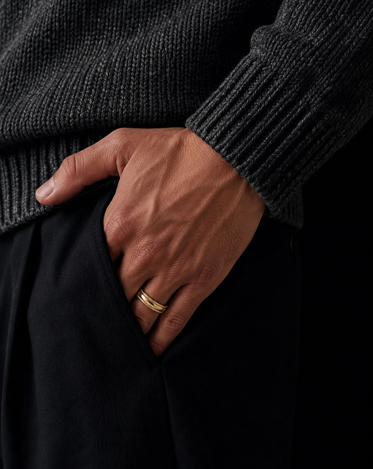 4mm milgrain comfort fit on model yellow gold global