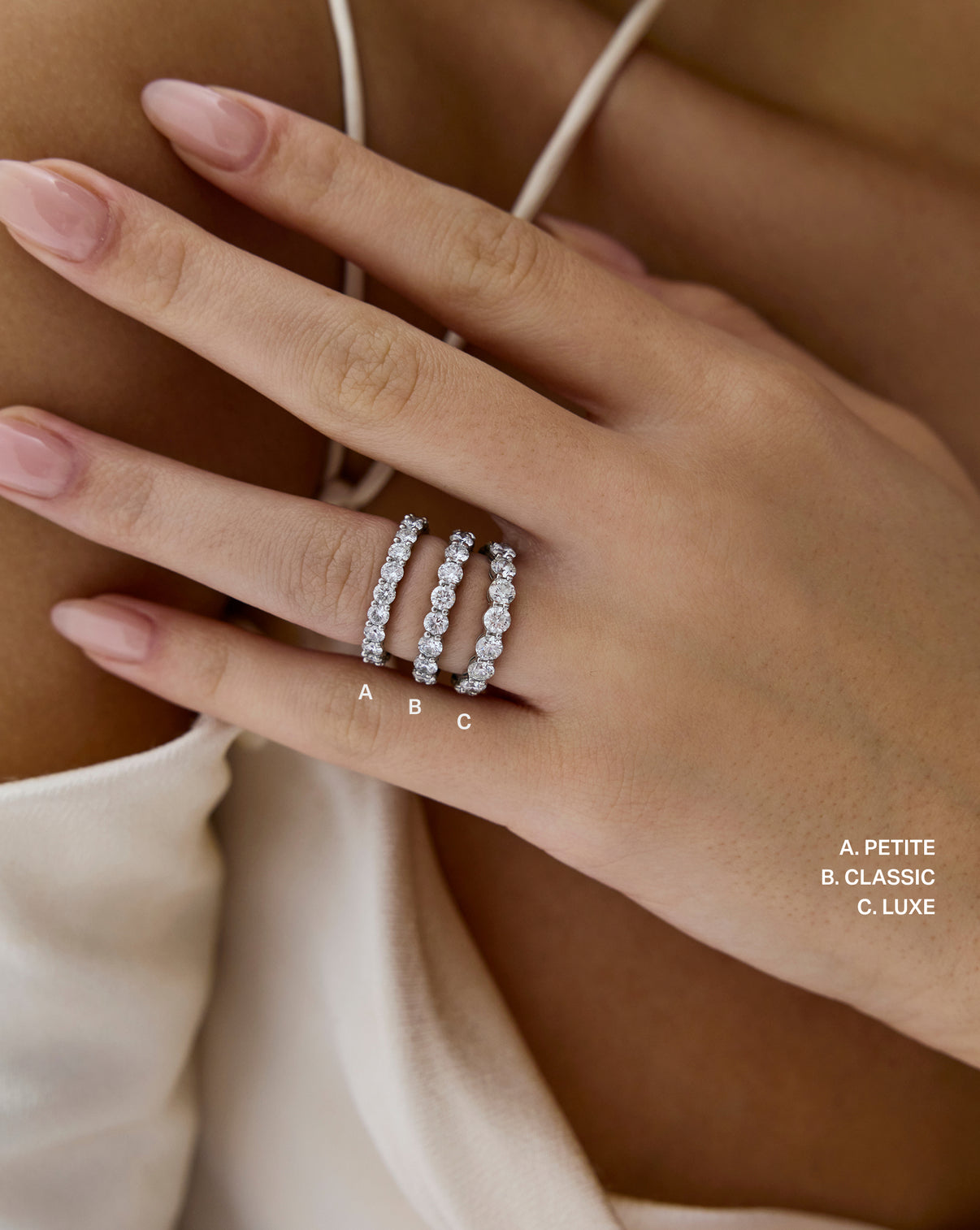 Round Diamond Band comparison of petite, classic, and luxe carat weights - global