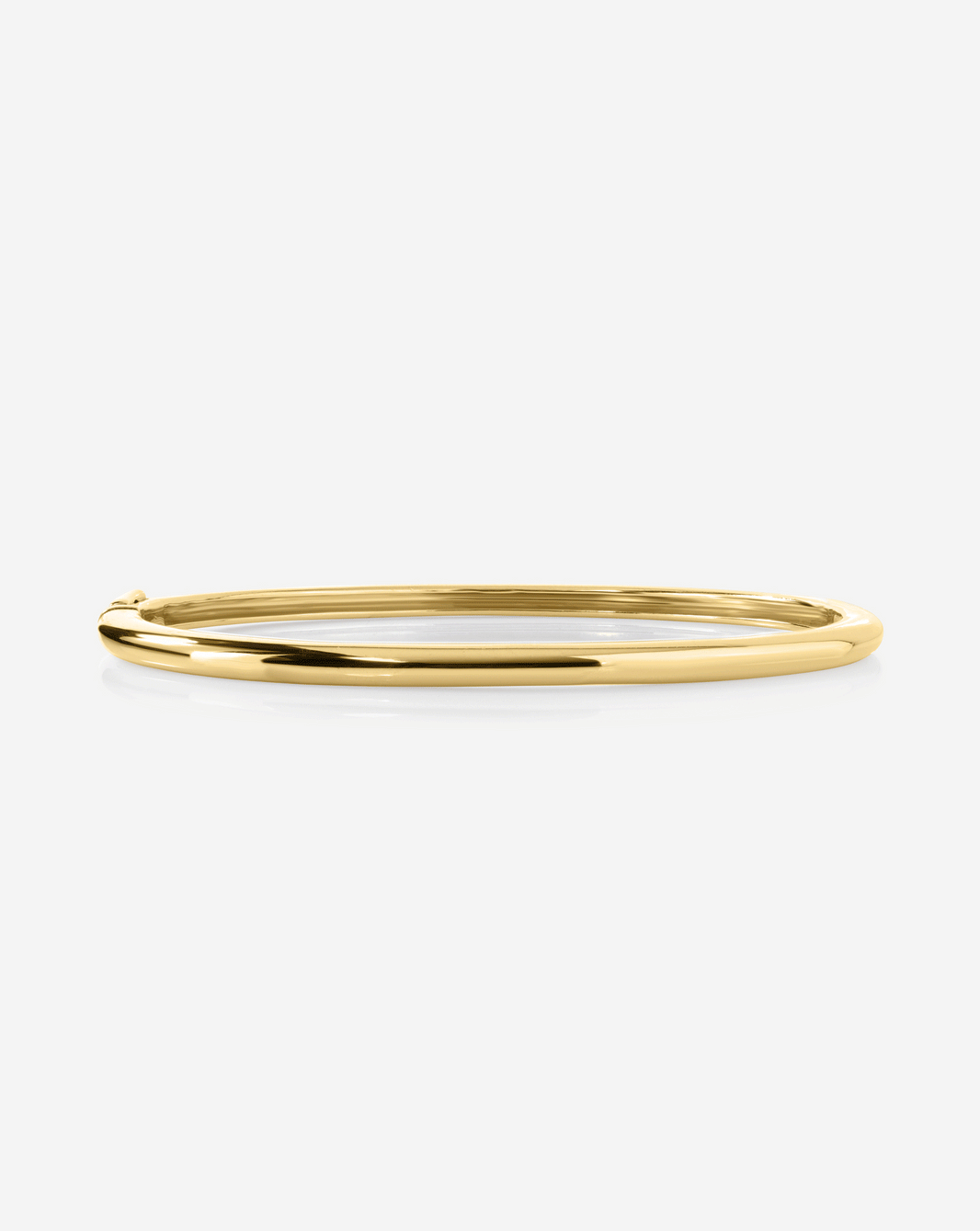 animated gif showing all 3 sizes of the Stackable Gold Cloud Bangle Bracelet in 14K Yellow Gold