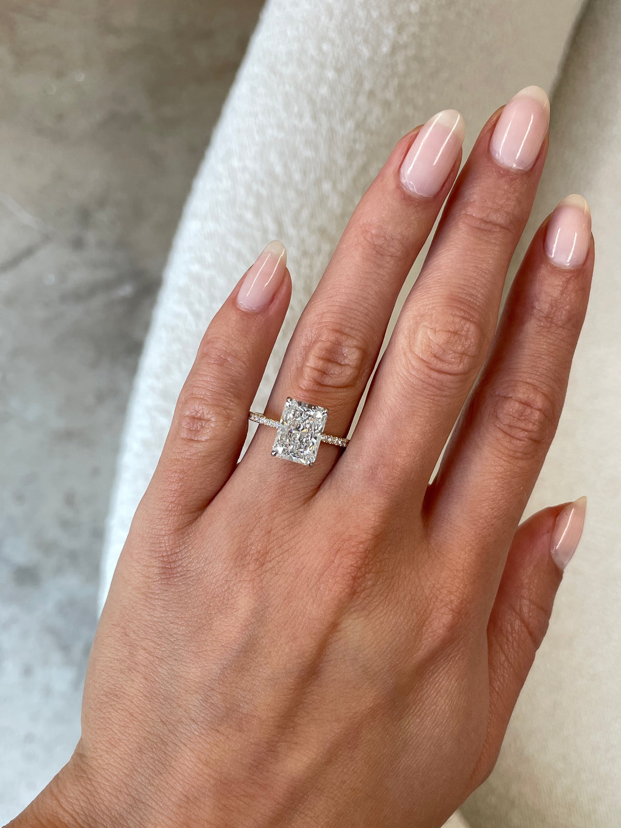 Whisper Thin Pave Radiant YG 40675119595608