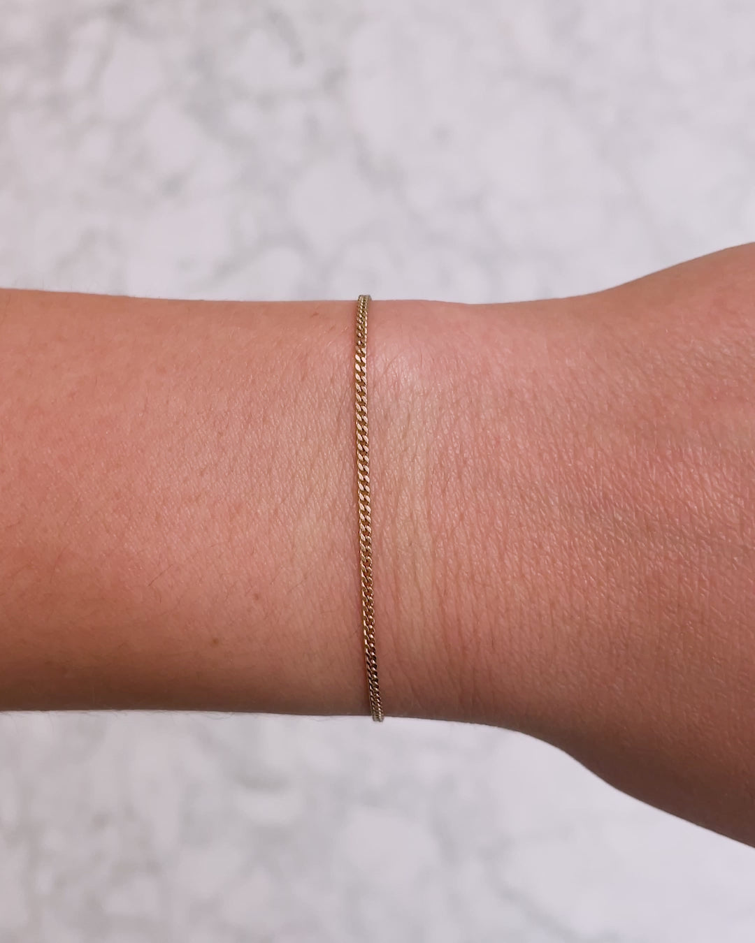 Diamond Cut Curb Chain Bracelet - on-model video