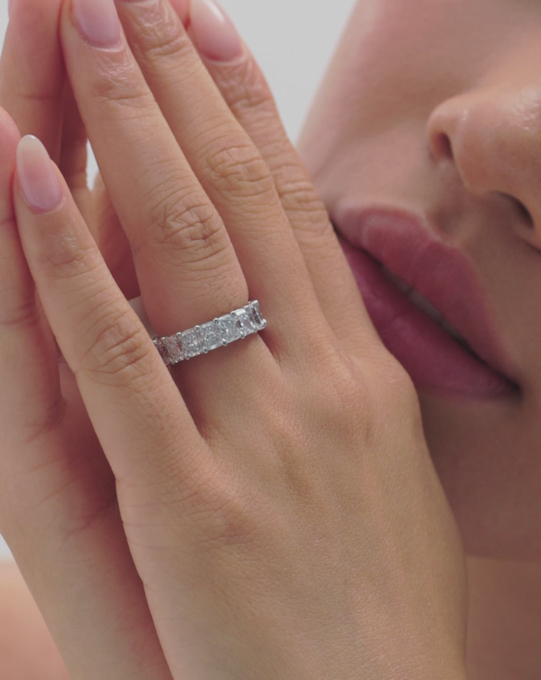 radiant 3/4 wedding band on-model video global