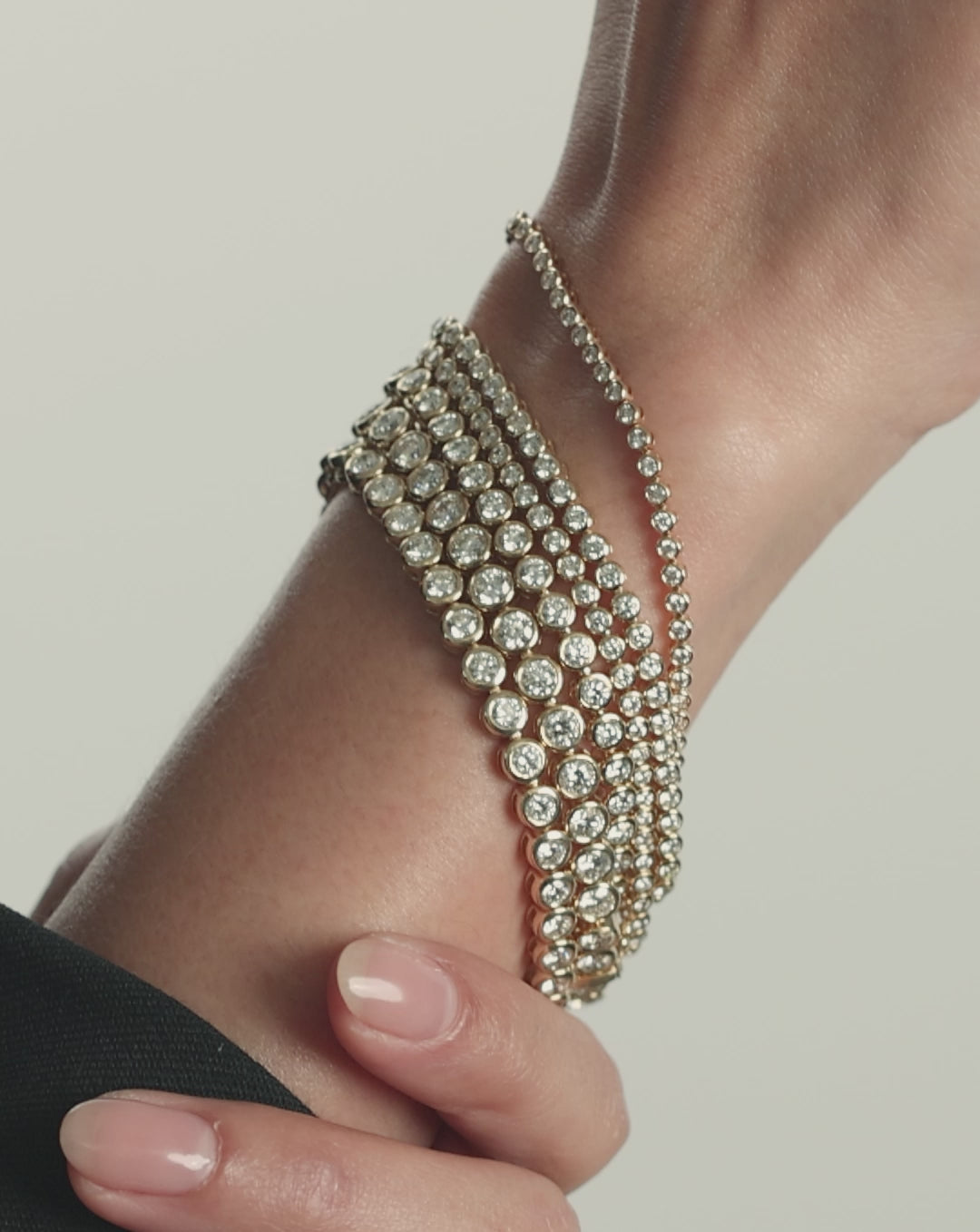 Video of why we love the Bezel Diamond Tennis Bracelet GLOBAL