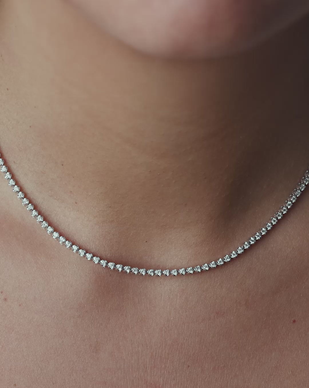 Video of how to open the 2-in-1 Diamond Tennis Necklace and Bracelets