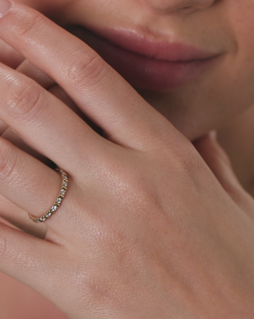 Fluted Diamond Ring video global