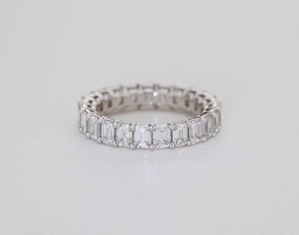 Emerald Diamond Band