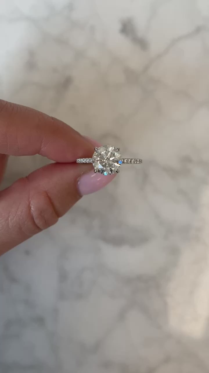 2.01 Round Brilliant Lab Diamond in Whisper Thin® Pavé Hidden Halo