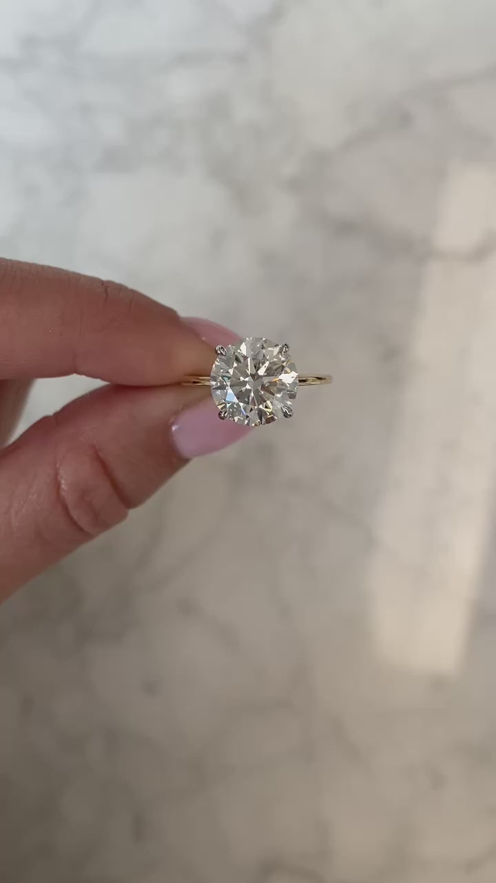 4.11 Round Lab Diamond in Whisper Thin® Hidden Halo